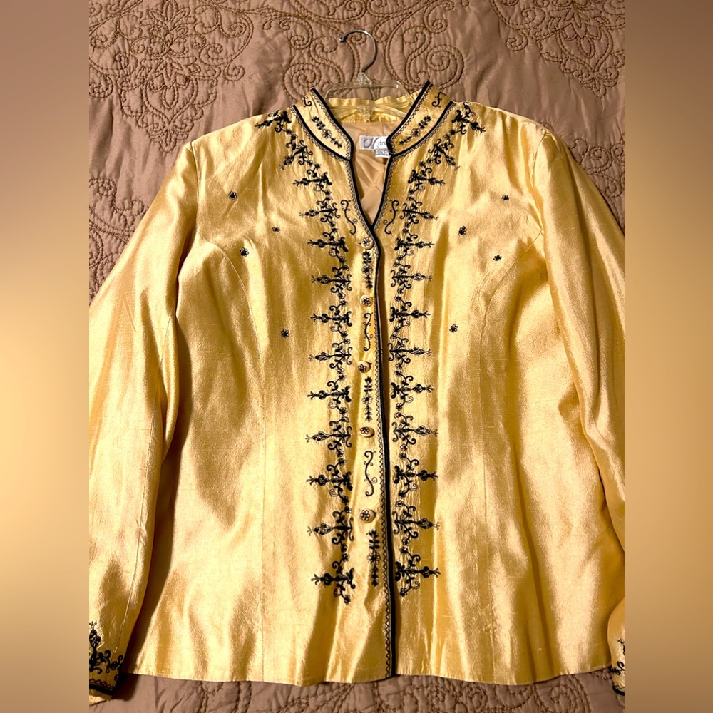 Dress Barn After-Six Jacket
Shimmering Gold with black embroidery beads.